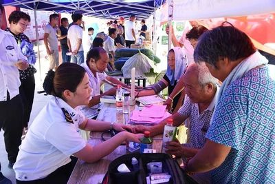 媒體看界首 | 農(nóng)民日報 健康咨詢惠民生，筑牢鄉(xiāng)村振興健康基石